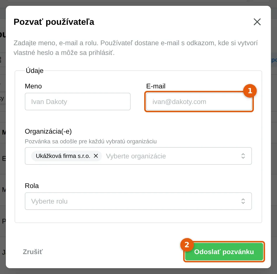 Snímka: okno Pozvať používateľa s poľami Meno, E-mail (1), Organizácia(-e) a Rola a tlačidlom Odoslať pozvánku (2)